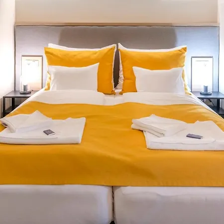 Yacht Club Hotel Tihany