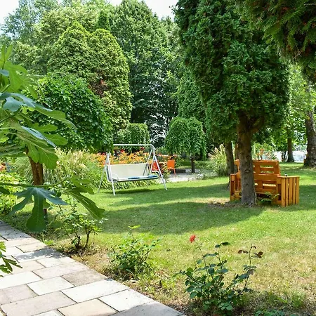 Yacht Club 3* Tihany
