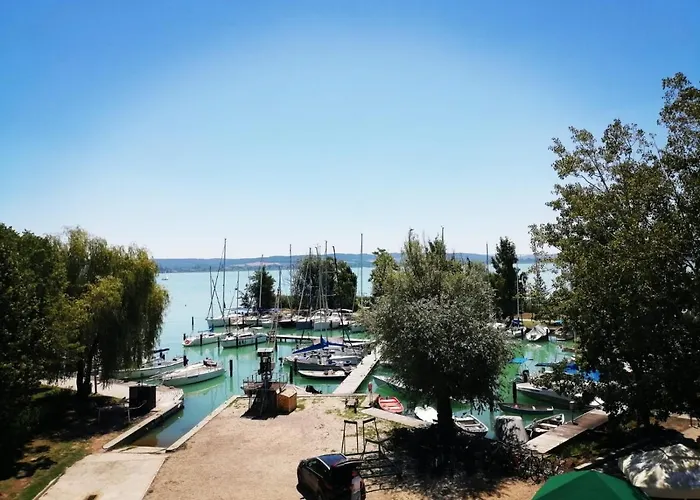 Yacht Club Hotel Tihany