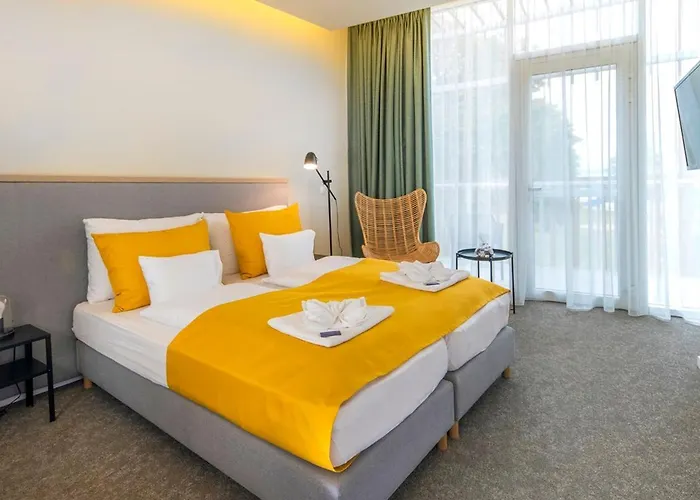 Yacht Club 3* Tihany