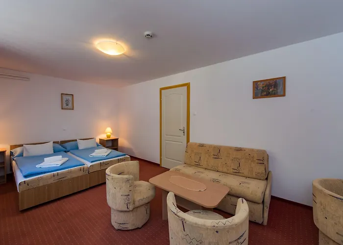 Yacht Club 3* Tihany